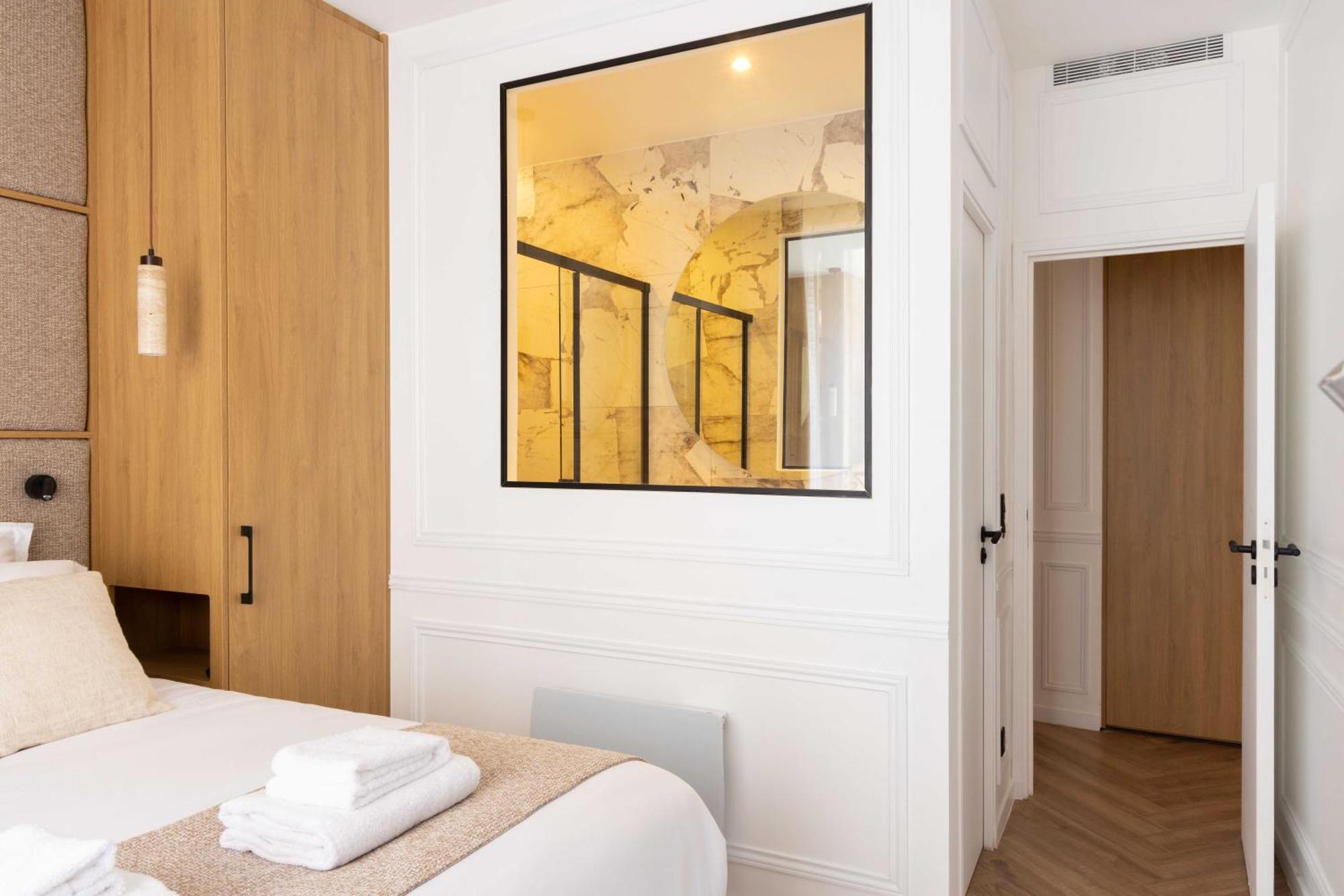Exclusive With Ac - 2bd-6p - Quartier Latin Apartment